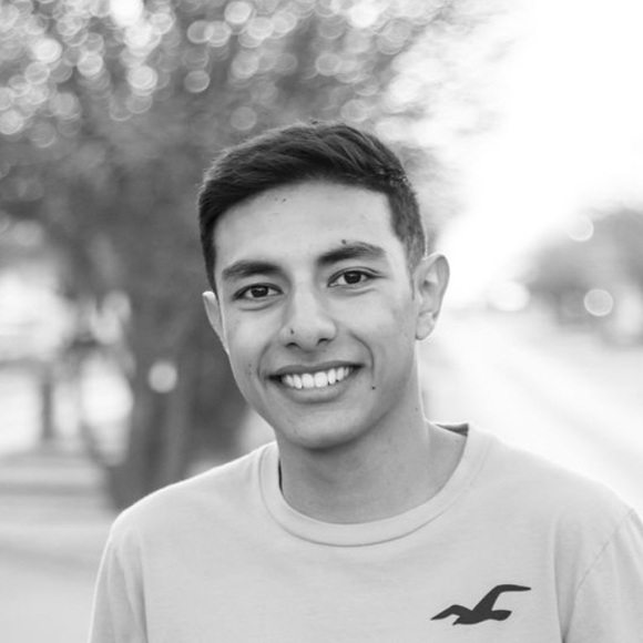 Profile Picture of Tomas Gonzales (@tomas_gonzales) on Poshmark