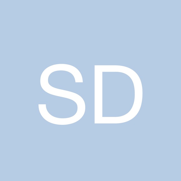 Profile Picture of Sharon Durkan (@sdurkan) on Poshmark
