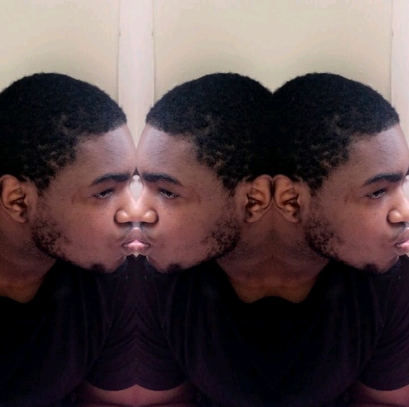 Profile Picture of Andrew Dew (@andrewdew) on Poshmark