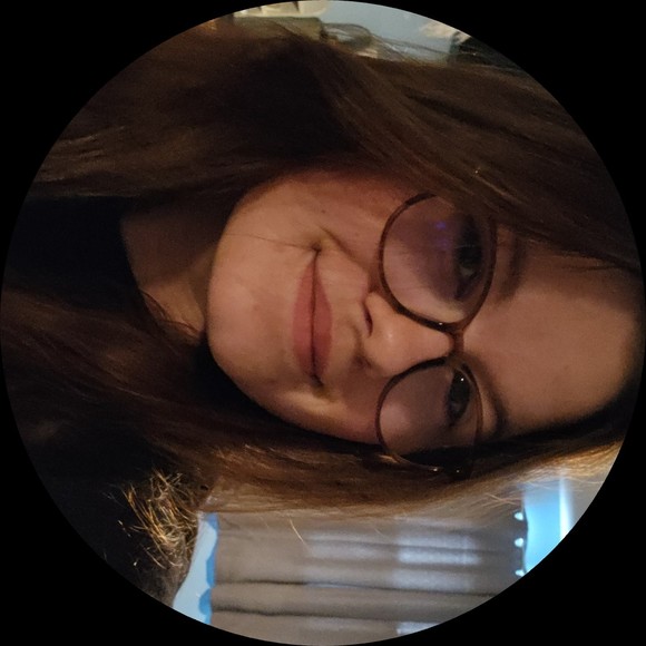 Profile Picture of Bri Sotka (@bri_sotka) on Poshmark