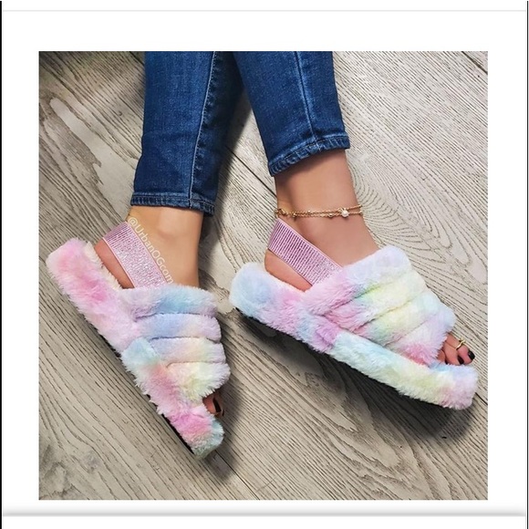 Profile Picture of Dinah Solomon (@dee_dee_solomon) on Poshmark