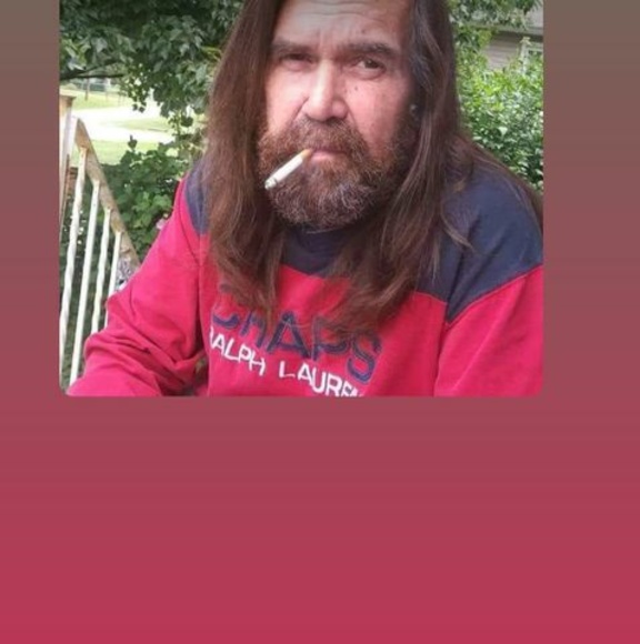 Profile Picture of Victor Andreff (@victorandreff) on Poshmark