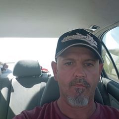 Profile Picture of Kevin Bloxham (@kevin.bloxham) on Tiktok