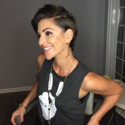 Profile Picture of Robyn Levy (@RobynJLevy) on Twitter