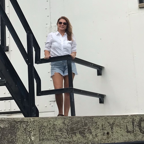 Profile Picture of Amy Widdowson (@widdowsonamy1) on Poshmark