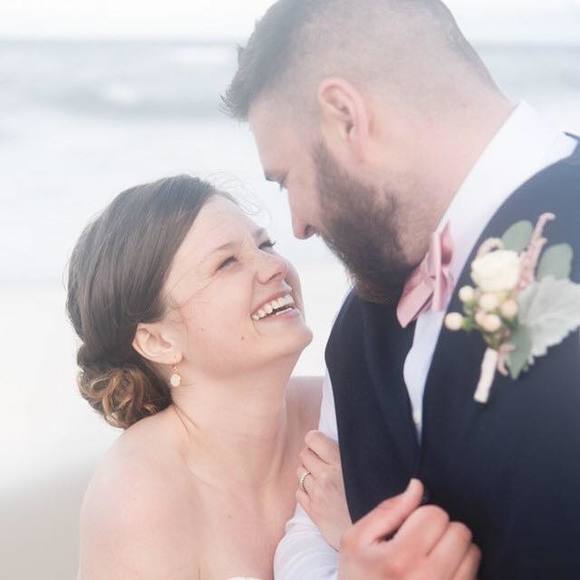 Profile Picture of Nicole Mertan (@nicolemertan) on Poshmark