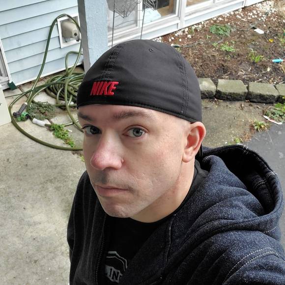 Profile Picture of Joseph Hettler (@joehettler) on Poshmark