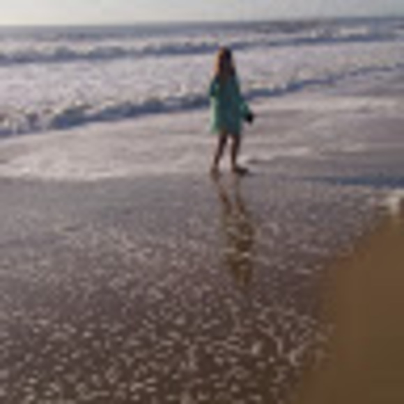 Profile Picture of Nadia Galeassi (@galeassinadia) on Poshmark
