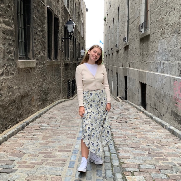 Profile Picture of Calla Schultz (@calla7) on Poshmark