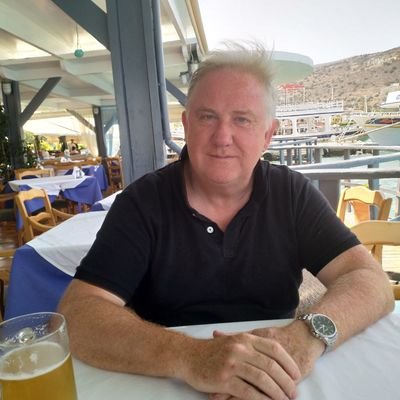 Profile Picture of Tony Appleton (@LadDad62) on Twitter