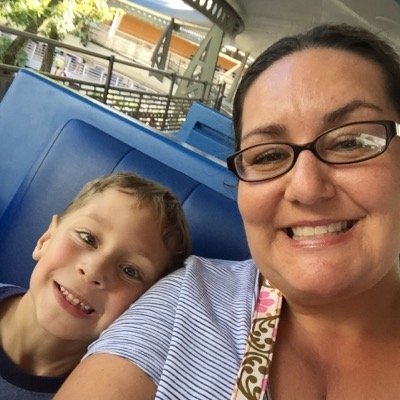 Profile Picture of Leslie Bock (@lesliebock75) on Twitter