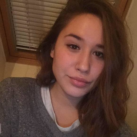 Profile Picture of Sveta Švecová (@svetlanasvecova) on Poshmark