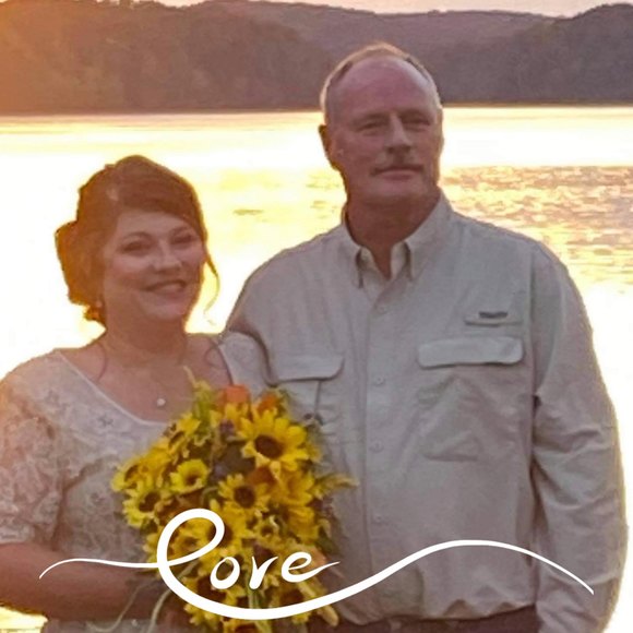 Profile Picture of Sherri Keatts (@skeatts71) on Poshmark