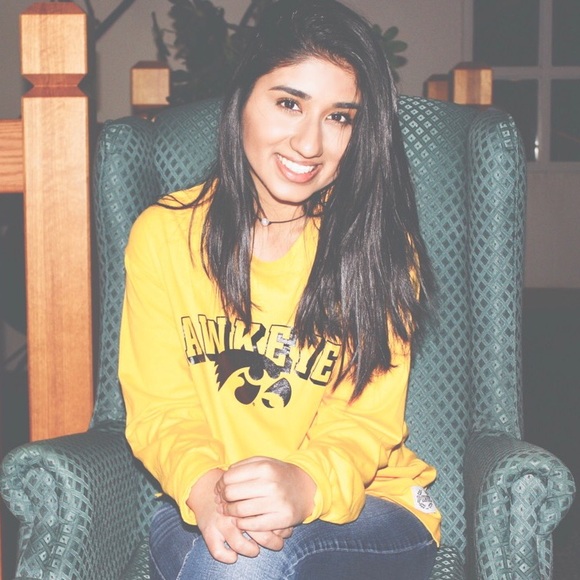 Profile Picture of Prutha Patel (@pruthap98) on Poshmark