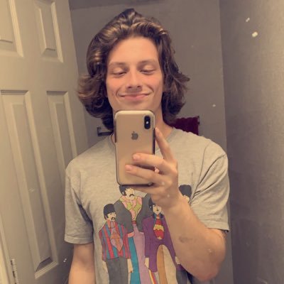 Profile Picture of Zach Asher (@zachasherr) on Twitter