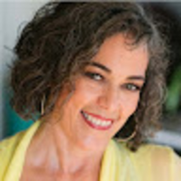 Profile Picture of Lynne Gurewitz (@lynnegurewitz) on Poshmark