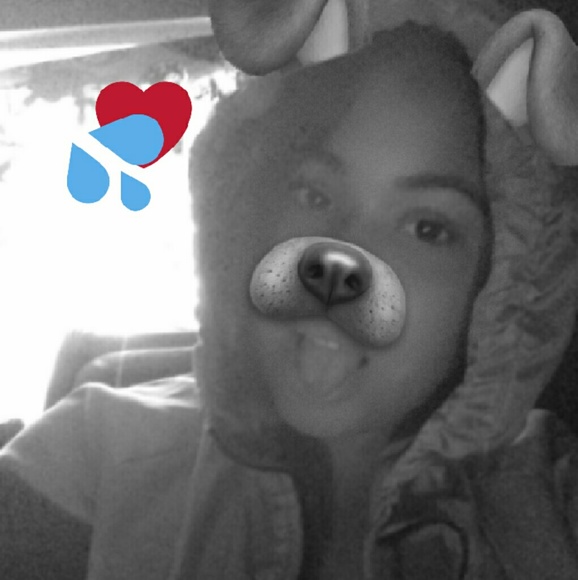 Profile Picture of Czarina marie Stallion (@czarinamarie) on Poshmark