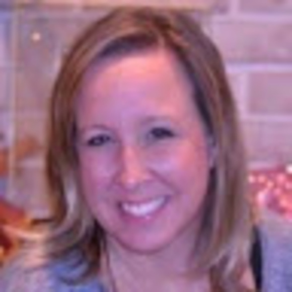Profile Picture of Christa Mccusker (@christamccusker) on Poshmark