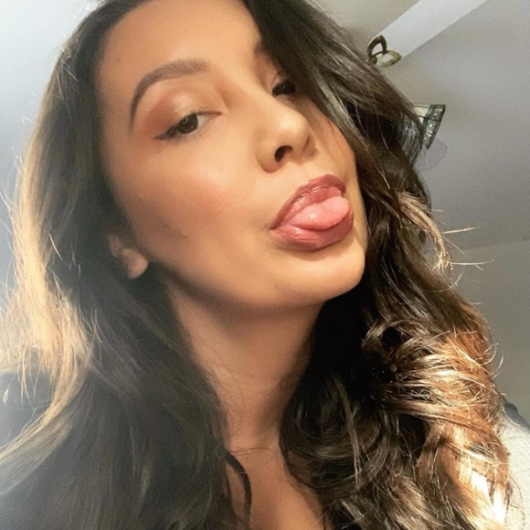 Profile Picture of Paulina Wysocka (@pw6031992) on Poshmark