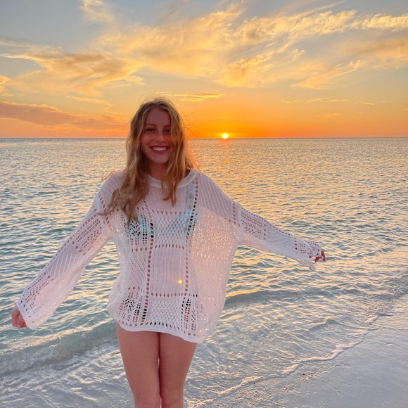 Profile Picture of Rebecca Zurzolo (@rebeccazurzolo) on Poshmark