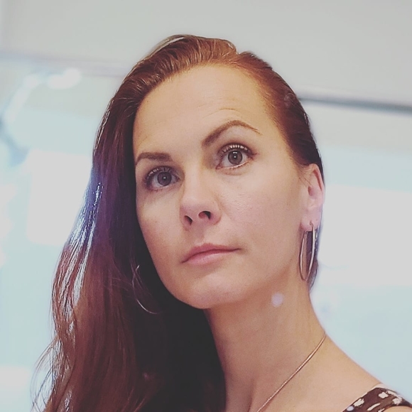 Profile Picture of Xenka Benka (@xenkabenka) on Poshmark