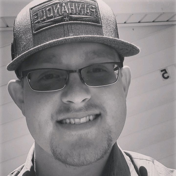 Profile Picture of Robby Flood (@robbyflood89) on Tiktok