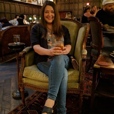 Profile Picture of Cynthia Lum (@cyndierosie) on Twitter