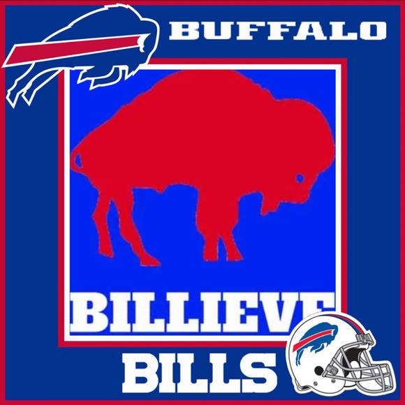 Profile Picture of Lynn Kross (@lynnkross) on Poshmark