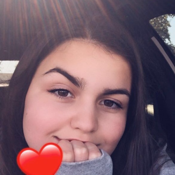 Profile Picture of Katelyn Buras (@katelyn3_510) on Poshmark
