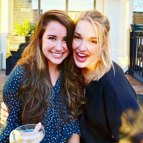 Profile Picture of Shawna Bateson (@shawna_bate) on Poshmark