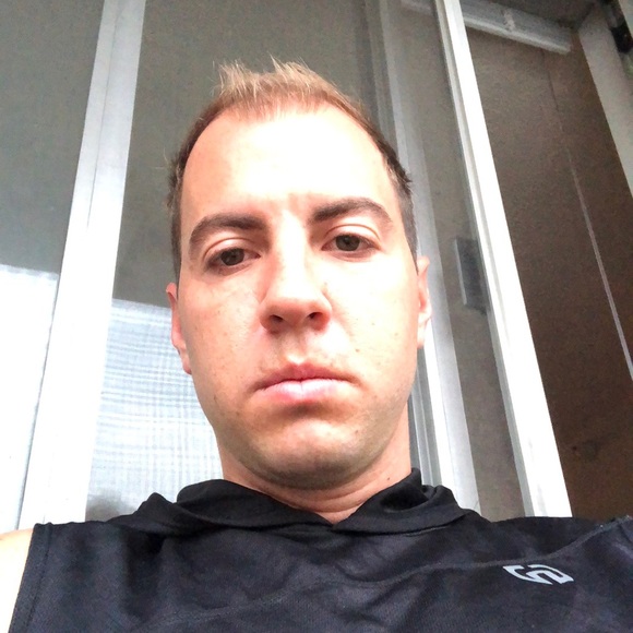 Profile Picture of Jeffrey Fehrmann (@jeff5227) on Poshmark