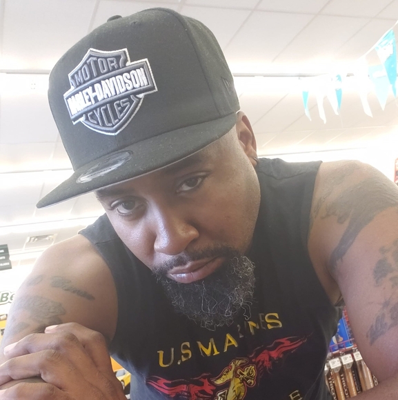 Profile Picture of Edward Mcgee (@sirmick101) on Poshmark