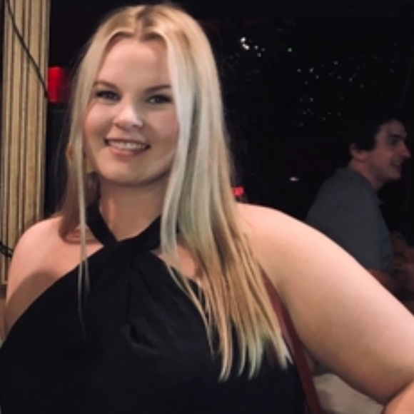 Profile Picture of Mckenzie Thomas (@kthomas12345) on Poshmark