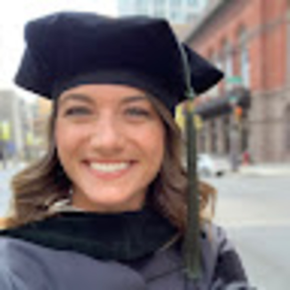 Profile Picture of Brooke Jamgochian (@bjamgochian9) on Poshmark