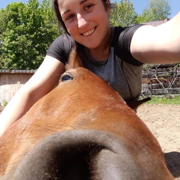 Profile Picture of Maude Allen (@maudeallen) on Poshmark