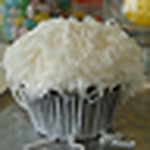 Profile Picture of Laurie  Blakey (@pearls_cupcake_shoppe) on Flickr