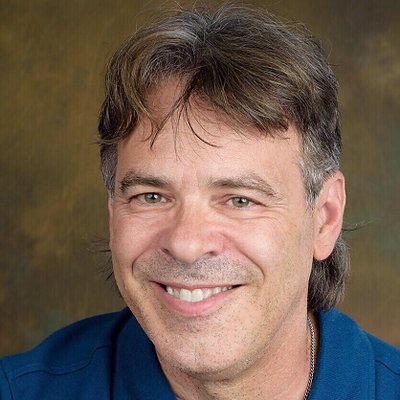 Profile Picture of Brad Michaels (@bradwriter126) on Twitter