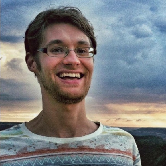 Profile Picture of Luke Richardson (@loukasricha) on Poshmark