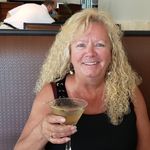 Profile Picture of Lynne Hunter (@lynne_hunter27) on Instagram