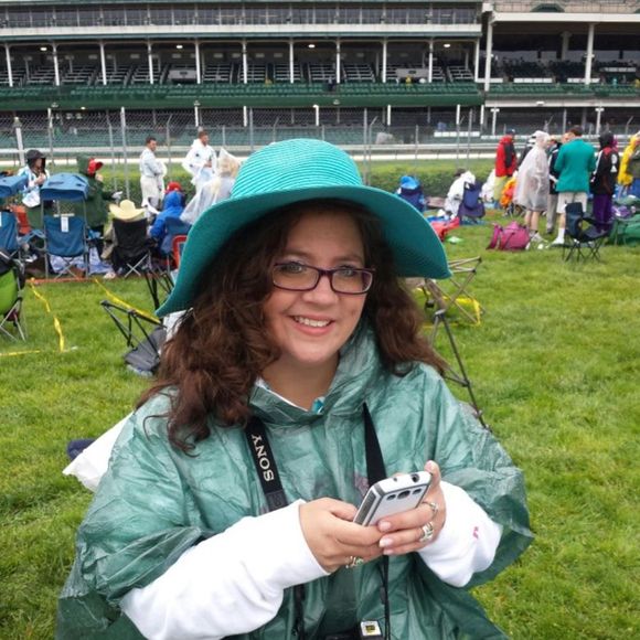 Profile Picture of Cyndi Kinnamon (@cyndihadahalo) on Poshmark