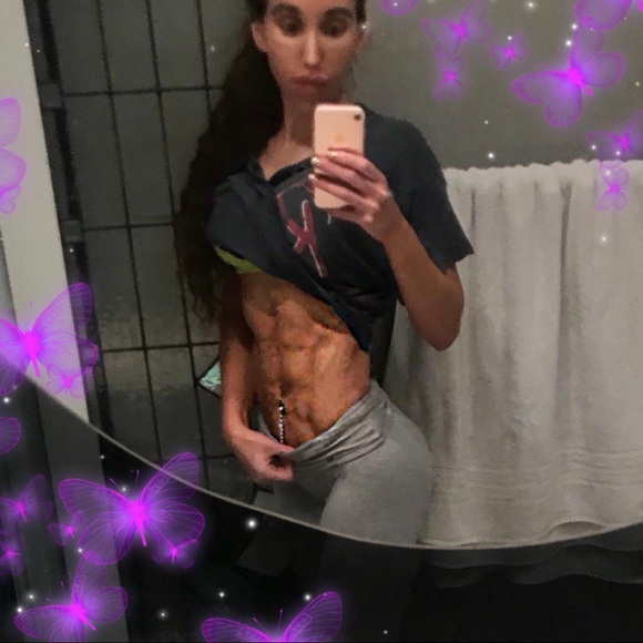 Profile Picture of Lena Blasucci (@mblasucc) on Poshmark