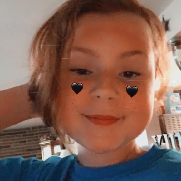 Profile Picture of Kiersten Cole (@kierstencole) on Poshmark