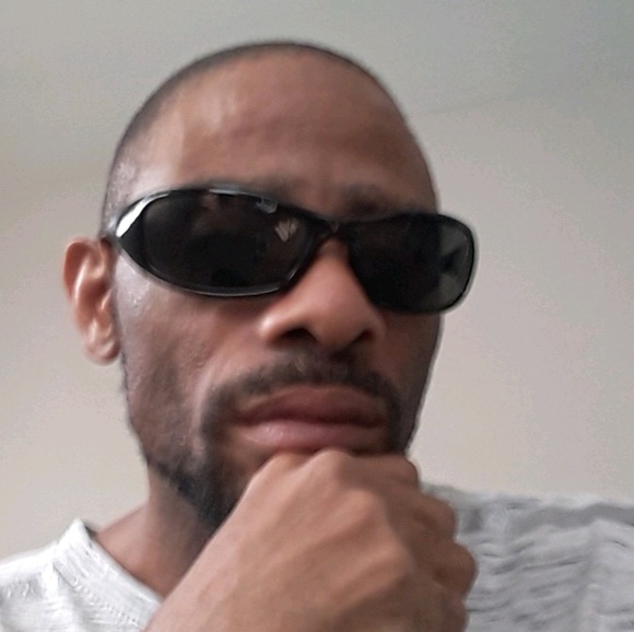 Profile Picture of Jason Tilley (@fmkinguno) on Poshmark