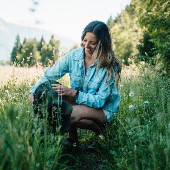 Profile Picture of Dani Duncan (@dani_duncan2002) on Poshmark