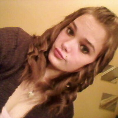 Profile Picture of Coralie Benjamin (@@JeanniotC) on Twitter