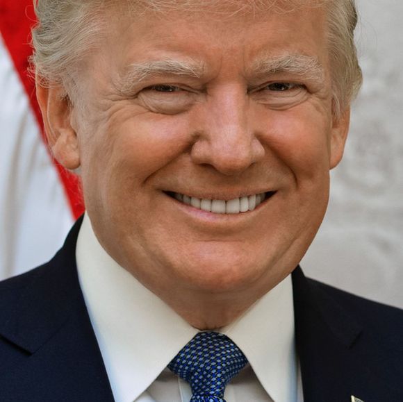 Profile Picture of Sam Fleming (@samfleming) on Poshmark