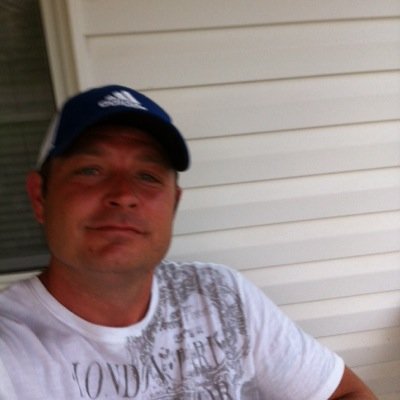 Profile Picture of Josh Azbell (@joshazbell) on Twitter