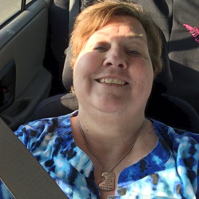 Profile Picture of Vicki Sue (@VickiSueRudolph) on Twitter