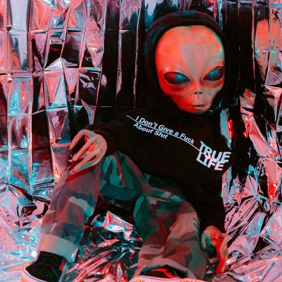 Profile Picture of Jonathan Pinales (@lilet09) on Poshmark