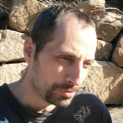 Profile Picture of Daniel Ahern (@iateadonut) on Twitter